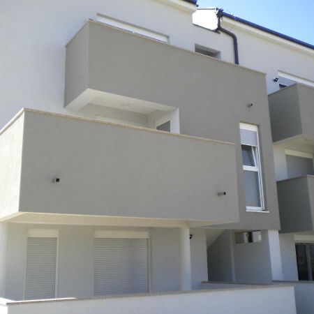 Apartments Venerea Nin Buitenkant foto
